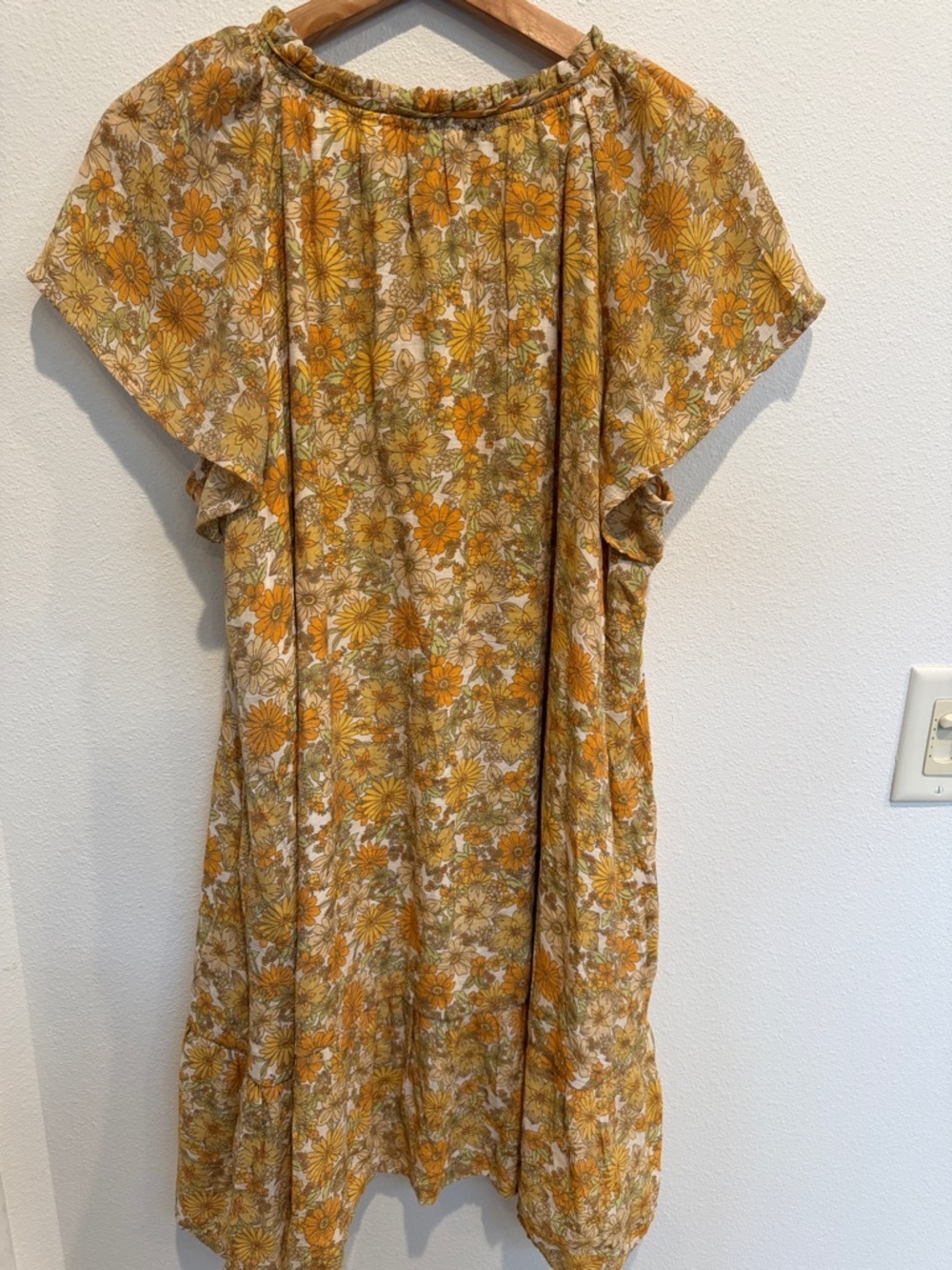 Robert Louis Cream and Yellow Floral Midi Dress with Tassel Tie - Picture 5 of 5